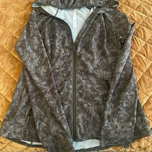 Lightweight LuLuLemon jacket
